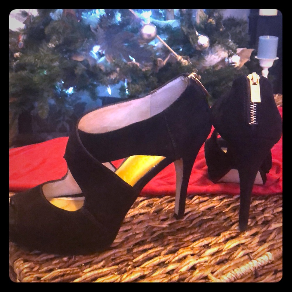 Sexy Michael Kors peep toe suede black heels